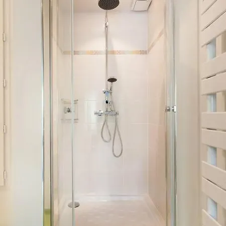 Cavalier Des Lions 2bed 2 And Half Baths * פריז